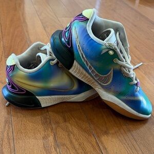 Nike Kids Iridescent Blue-Green-Purple Sneakers